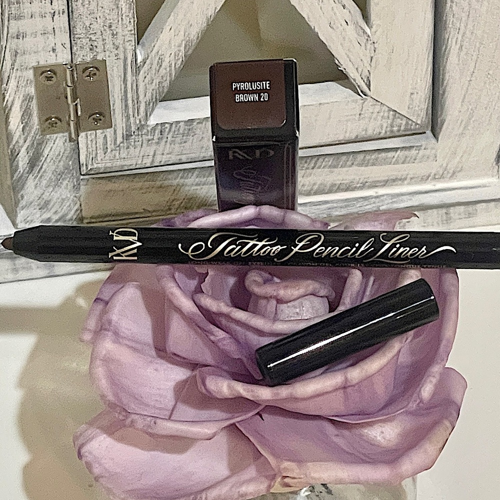 (NWT) ✨ 🆕✨KVD Tattoo Pencil Liner Waterproof Long Wear Gel Liner